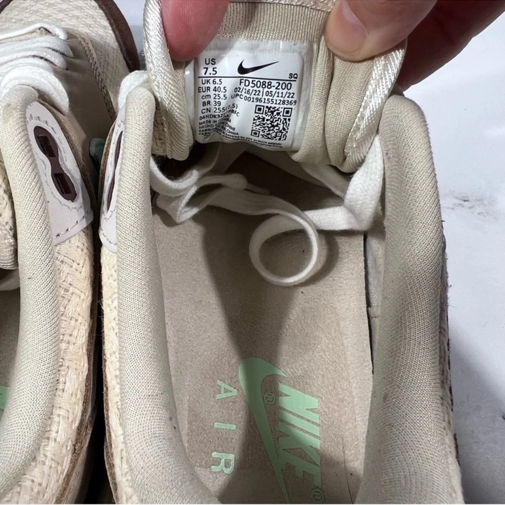 Nike Air Max 1 Premium Crepe Hemp Sneakers